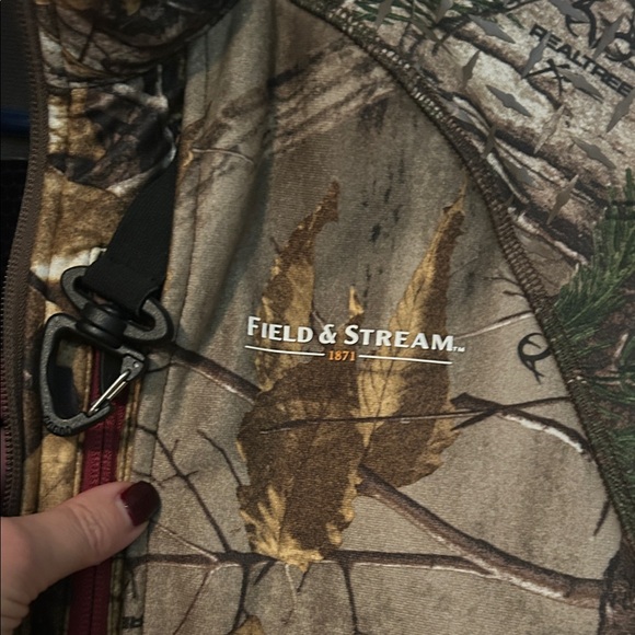 Field & Stream Camouflage Utility Jacket - Picture 2 of 8